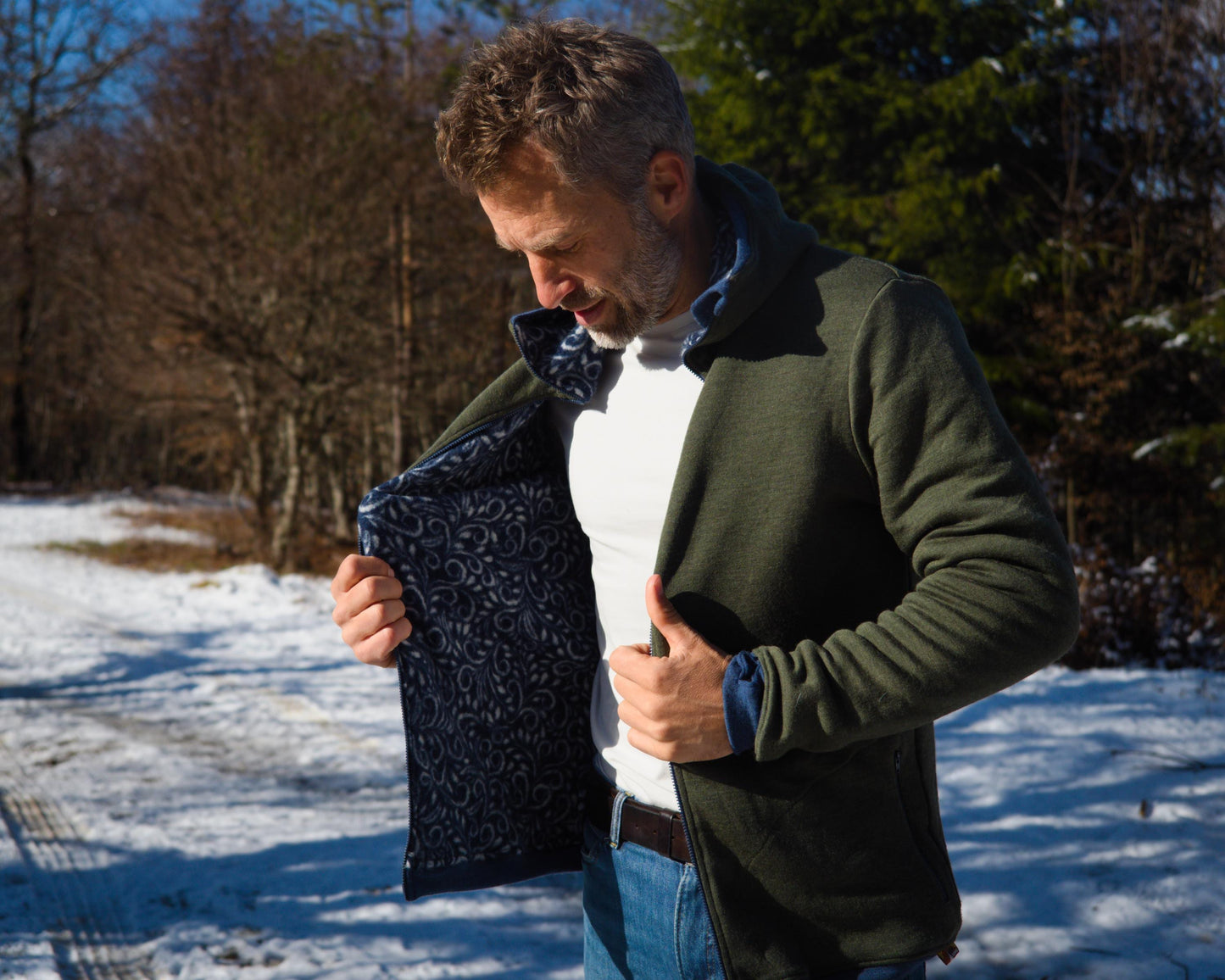 Double Merino Wool Hoodie with High Collar Hood and Zip-up Pockets