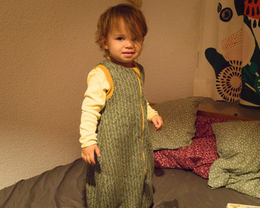 Merino Wool Sleeping Bag with Two-way Zipper and Closing Leg Cuffs