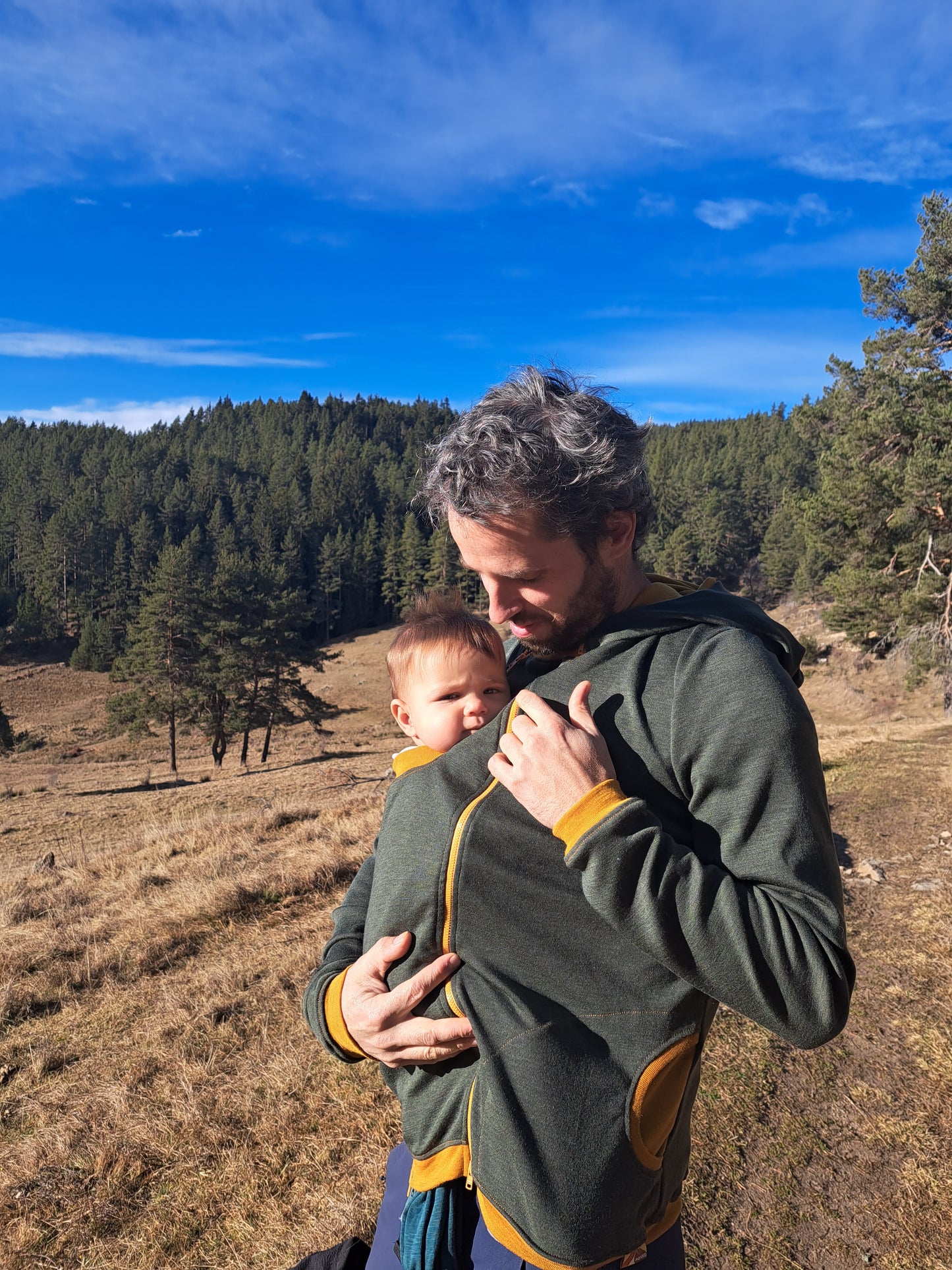 Hoodie aus Merinowolle mit Babytragezusatz